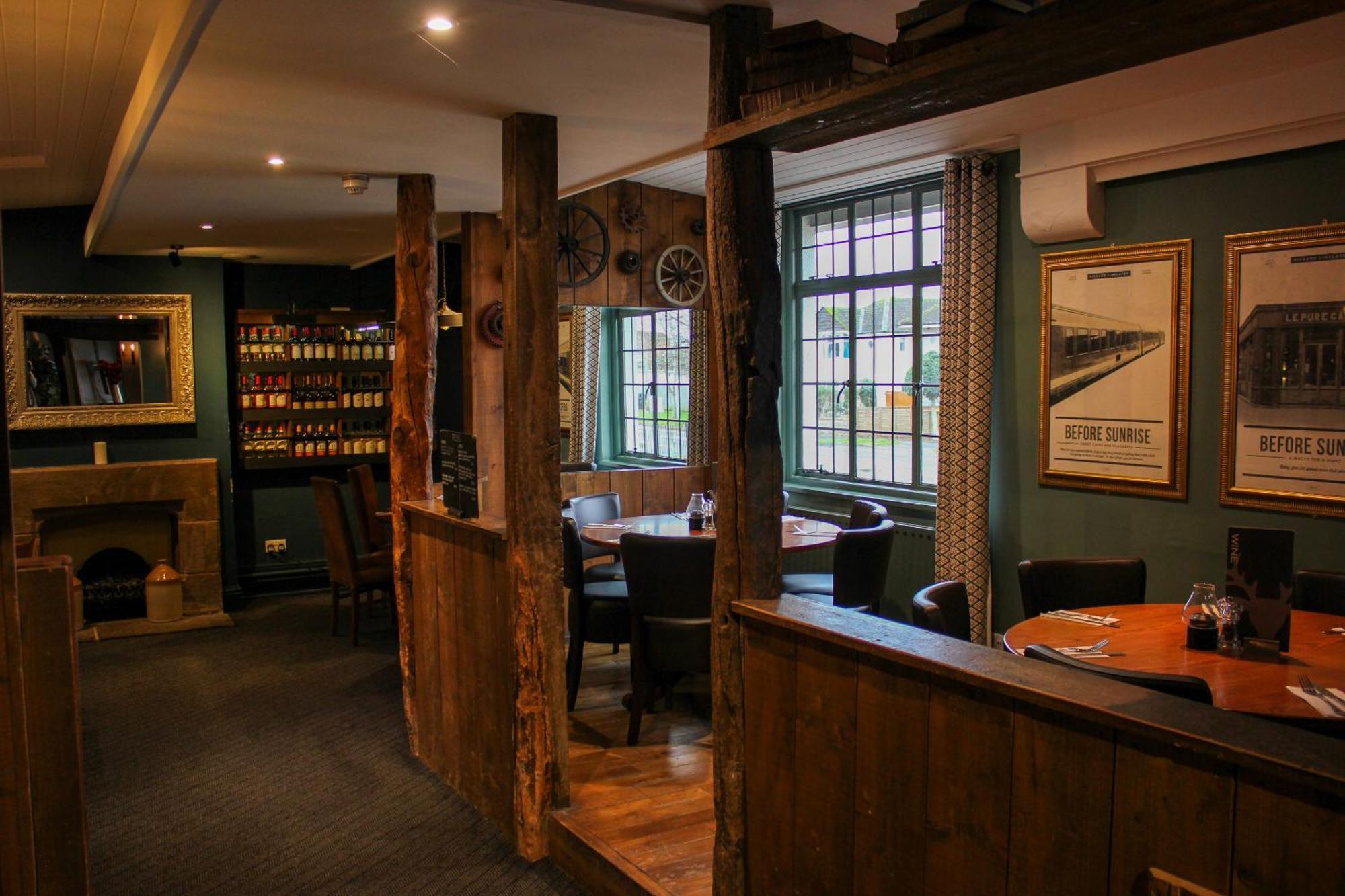 The White Hart 호텔 스윈던 외부 사진